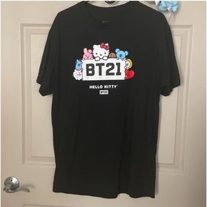 ~BT21 Hello Kitty Collab Tee NWOT XL~